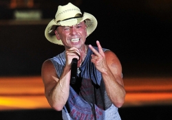 kenny chesney.jpg
